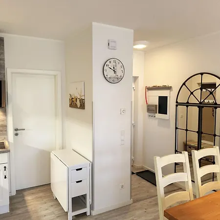 Haus Sonne - Whg 03 Strandraeuber Thiessow