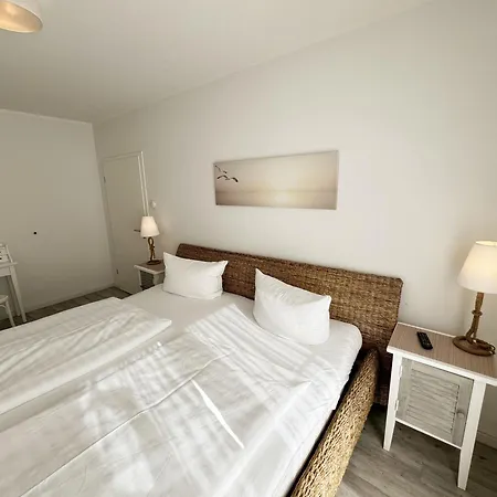 Haus Sonne - Whg 03 Strandraeuber * Thiessow